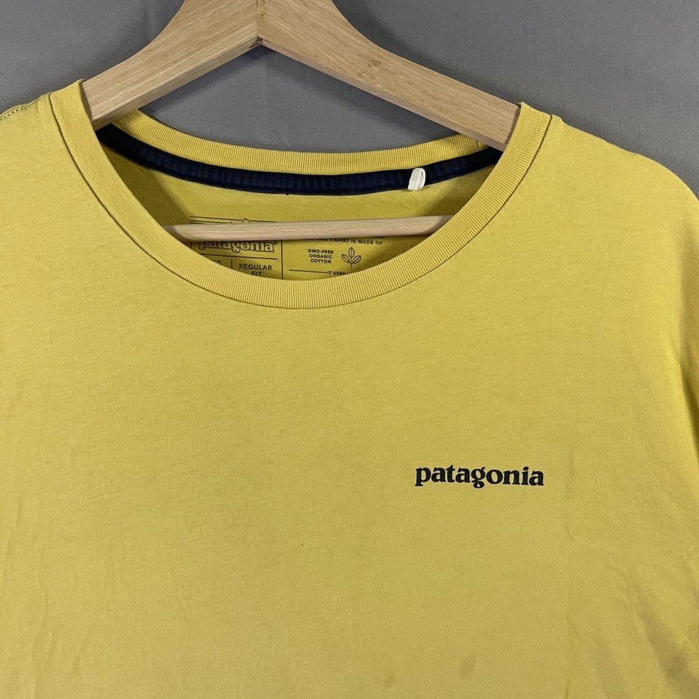 Patagonia Men's XL Yellow Cotton Graphic Logo Crew Neck Regular Fit